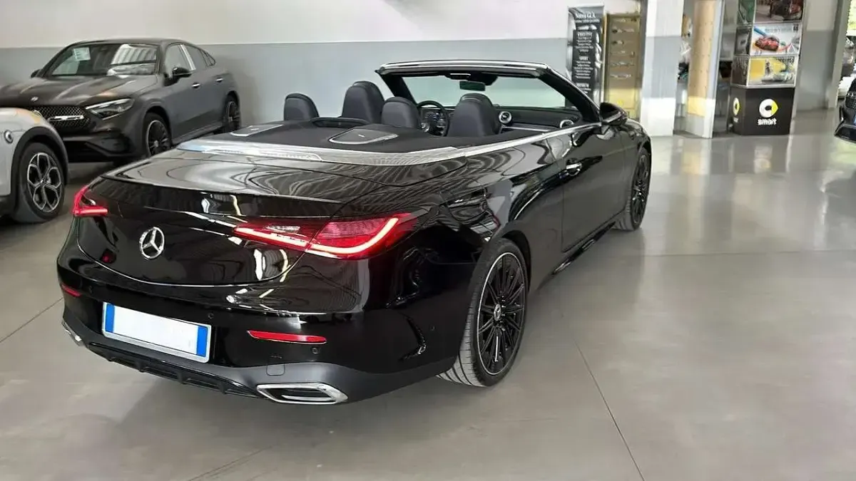 Usata Mercedes CLE220 AMG Line Premium Plus 197 CV (144 kW) 2024 Nero Cabrio