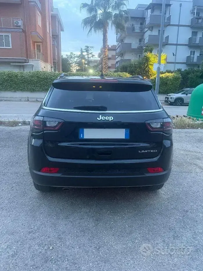 Usata Jeep Compass 131 CV (96 kW) 2022 Nero SUV
