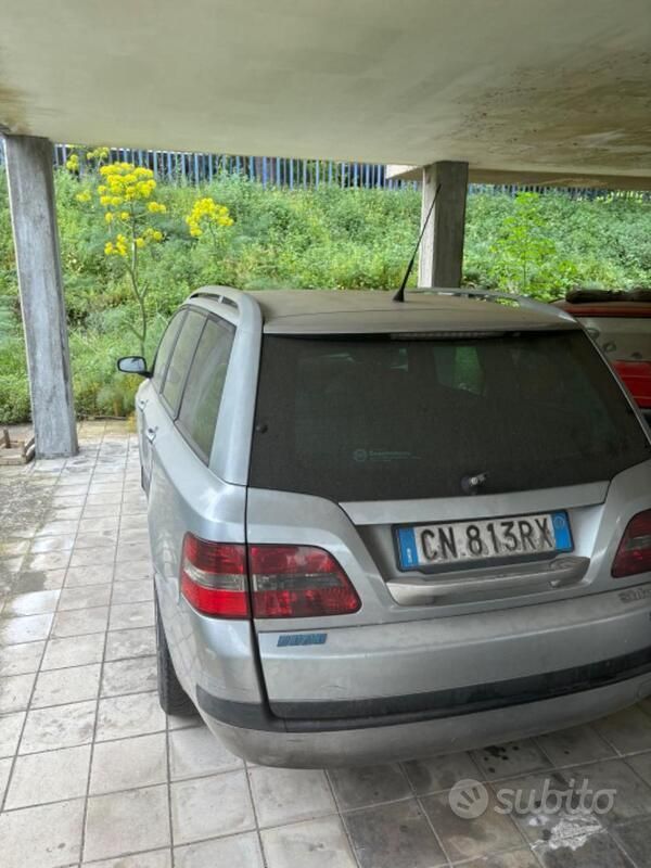 Grigio Usata 2007 Fiat Stilo Station wagon | 500 € (Super prezzo) - Immagine 1/4