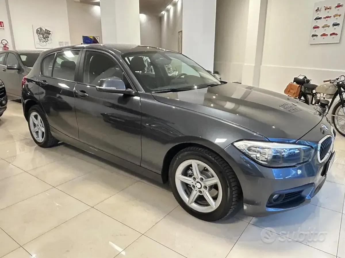 Usata BMW 116 Advantage 116 CV (85 kW) 2016 Grigio Utilitaria