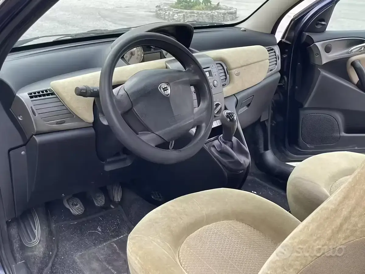 Usata Lancia Ypsilon 69 CV (50 kW) 2005 Utilitaria