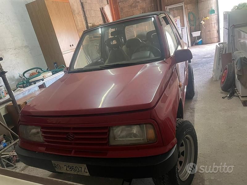 Usata Suzuki Vitara 75 CV (55 kW) 1992 Rosso Cabrio