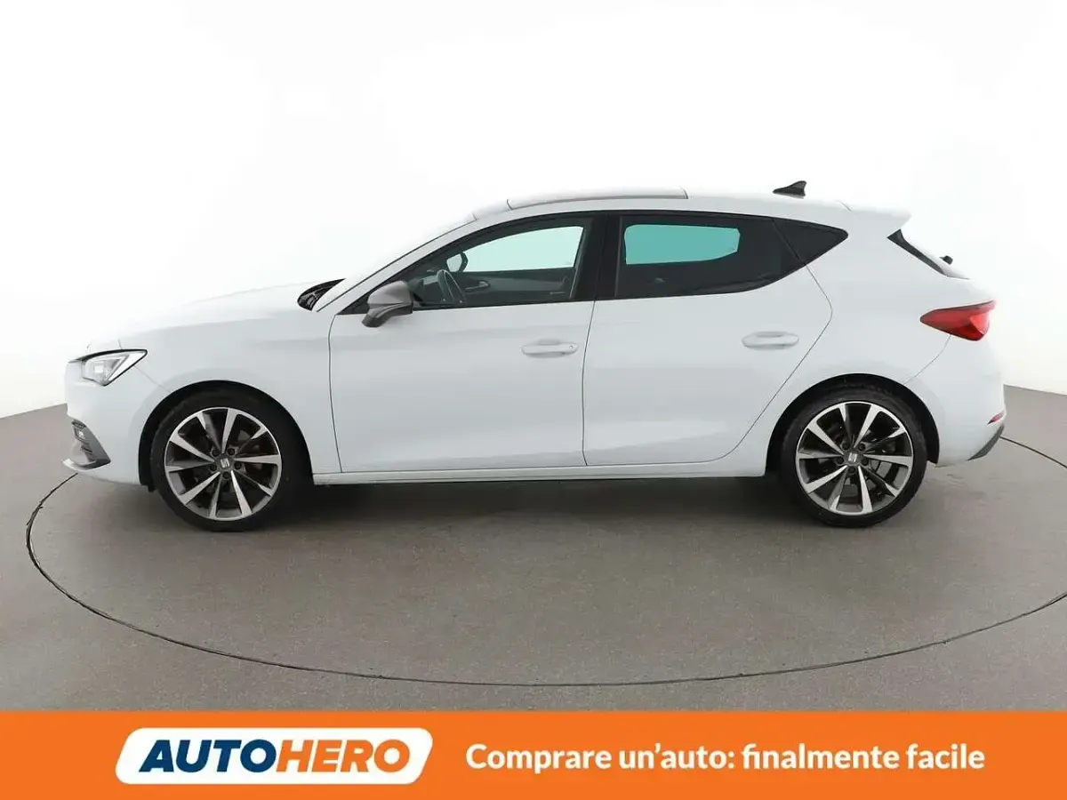 Usata Seat Leon FR 150 CV (110 kW) 2023 Bianco Berlina