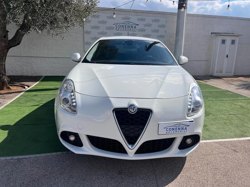 Usato 2012 Alfa Romeo Giulietta 1.4 Benzin 104 CV (7.500 €)