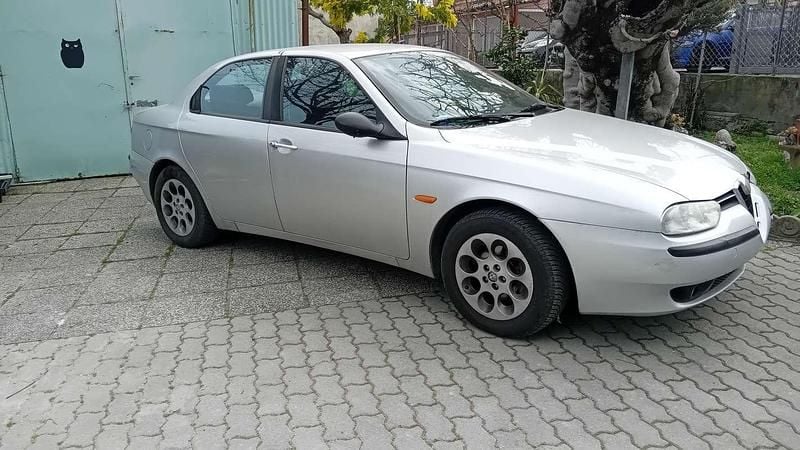 Usata Alfa Romeo 155 150 CV (110 kW) 2001 Argento Berlina