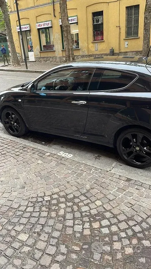 Usata Alfa Romeo MiTo 85 CV (62 kW) 2015 Nero Utilitaria