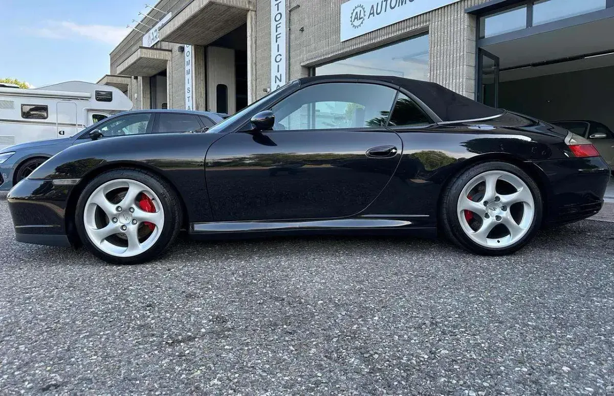 Usata Porsche 911 Carrera 4S Cabriolet 320 CV (235 kW) 2003 Nero Cabrio