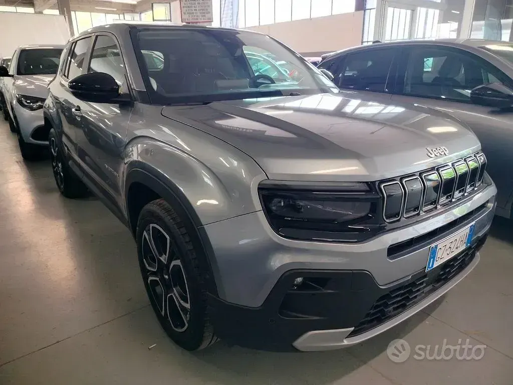 Usata Jeep Avenger Summit 101 CV (74 kW) 2025 Grigio SUV