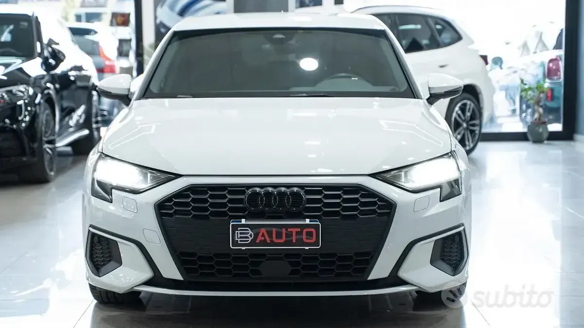 Usata Audi A3 Black Edition 150 CV (110 kW) 2022 Bianco Berlina