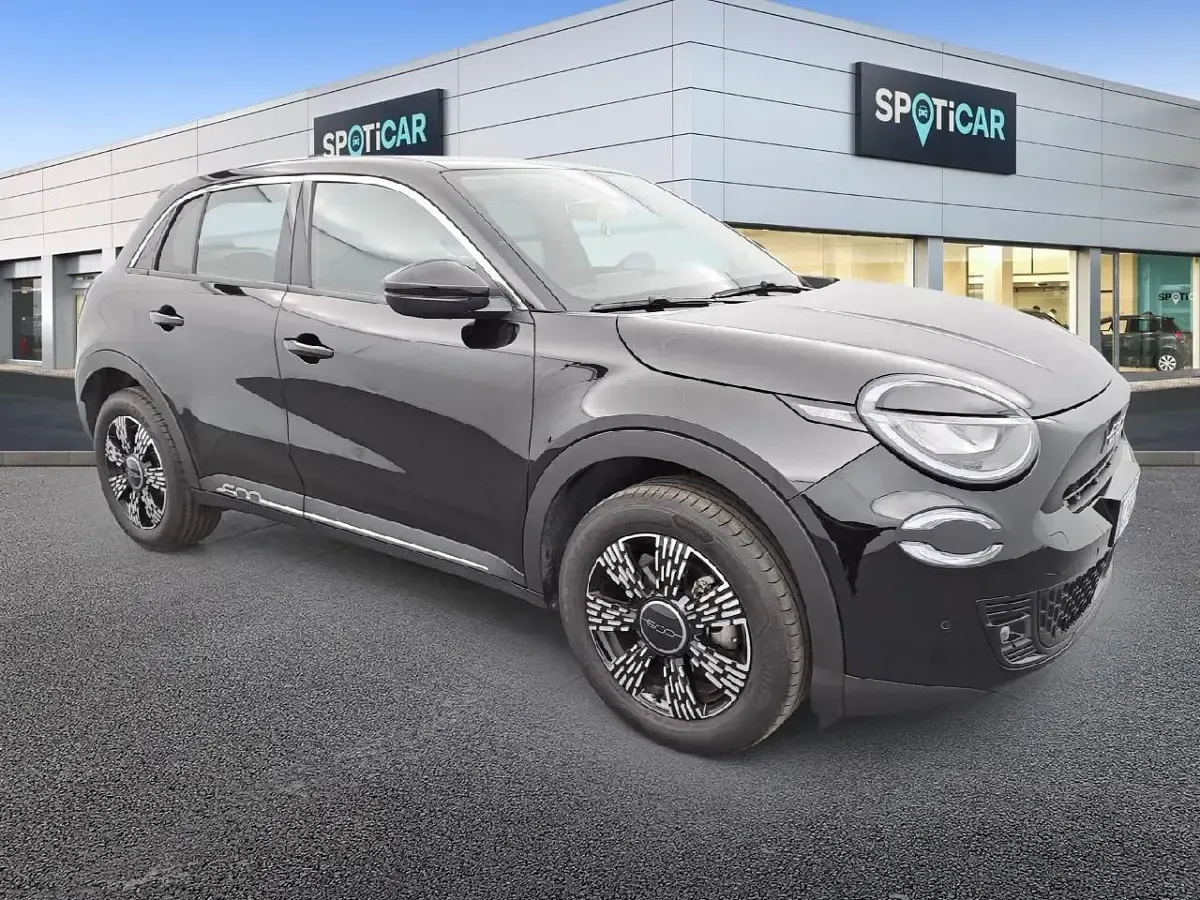 Usata Fiat 600 Pop 145 CV (106 kW) 2025 Nero SUV