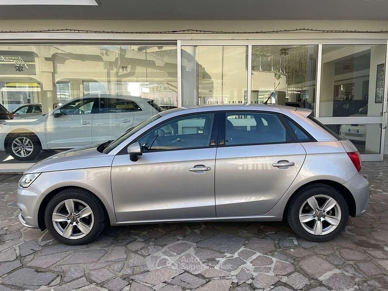Usata Audi A1 Sportback Admired 90 CV (66 kW) 2016 Argento Utilitaria