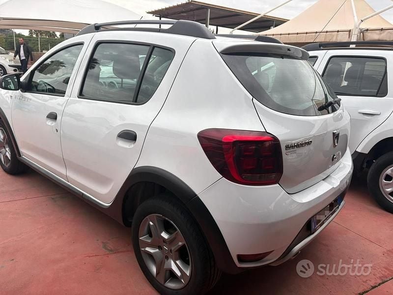 Usata Dacia Sandero Ambiance 95 CV (69 kW) 2020 Bianco Berlina