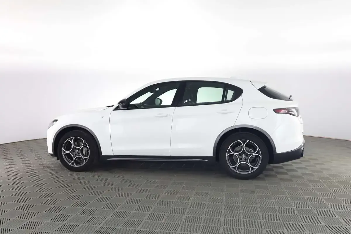 Usata Alfa Romeo Stelvio Ti 209 CV (153 kW) 2023 Bianco alfa SUV