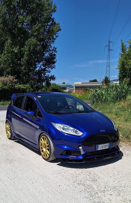 Usata Ford Fiesta ST 182 CV (133 kW) 2017 Blu Utilitaria