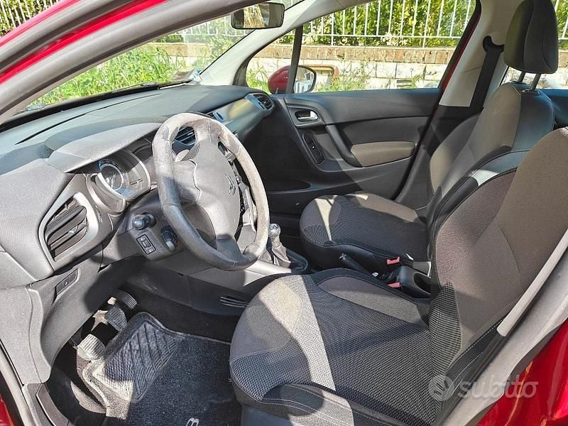 Usata Citroën C3 68 CV (50 kW) 2015 Rosso Berlina
