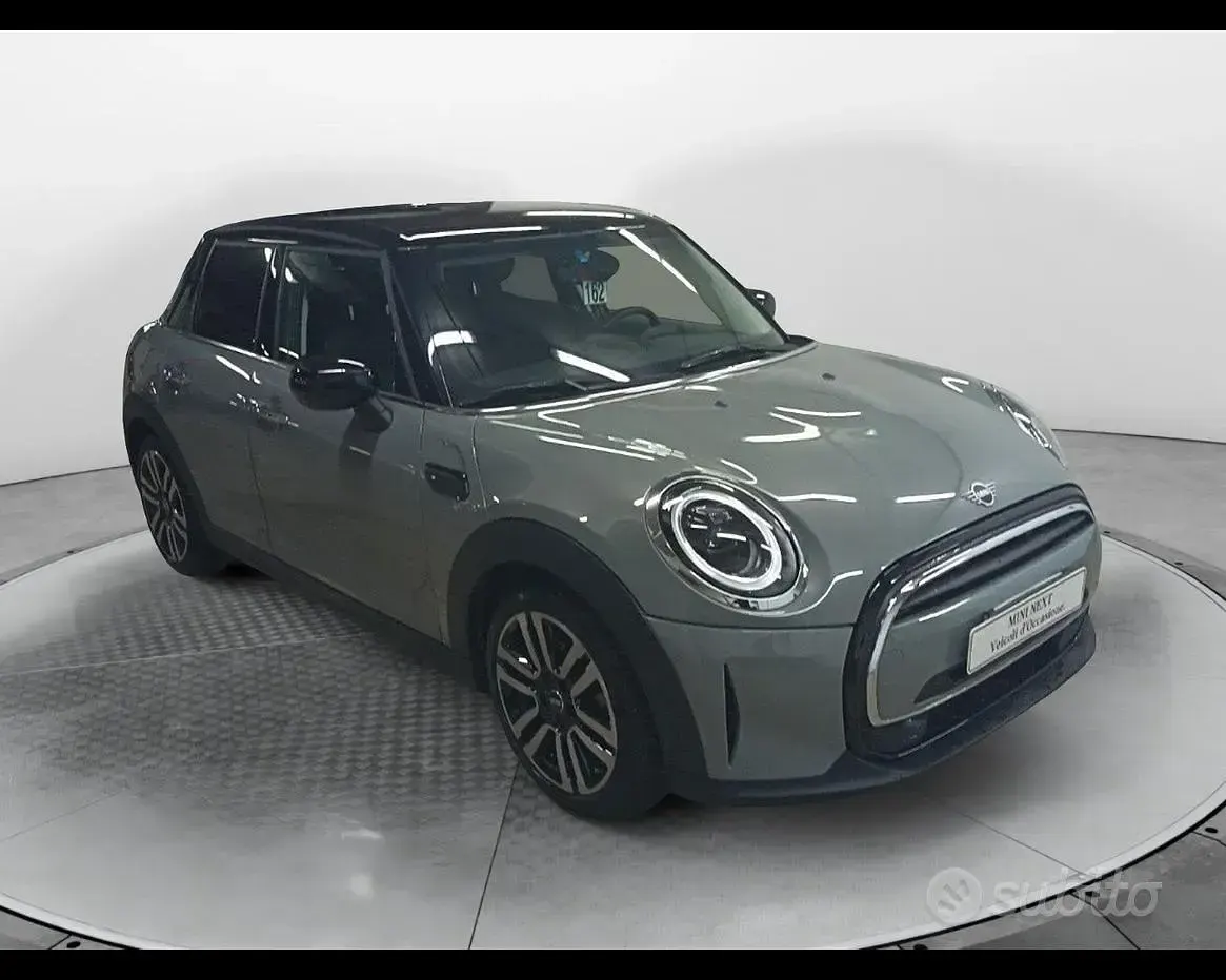 Usata Mini Cooper Classic 136 CV (100 kW) 2022 Bianco Utilitaria