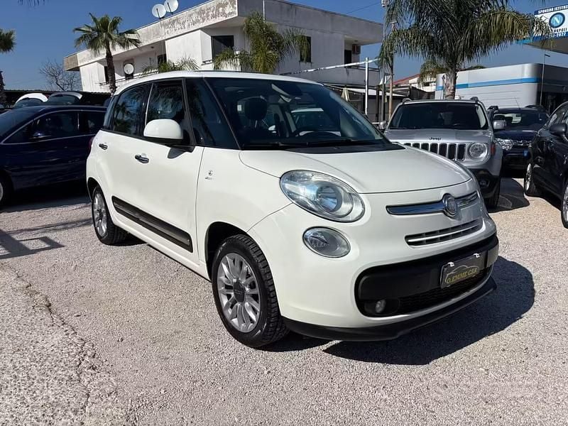Usata Fiat 500L Lounge 95 CV (69 kW) 2012 Bianco Monovolume