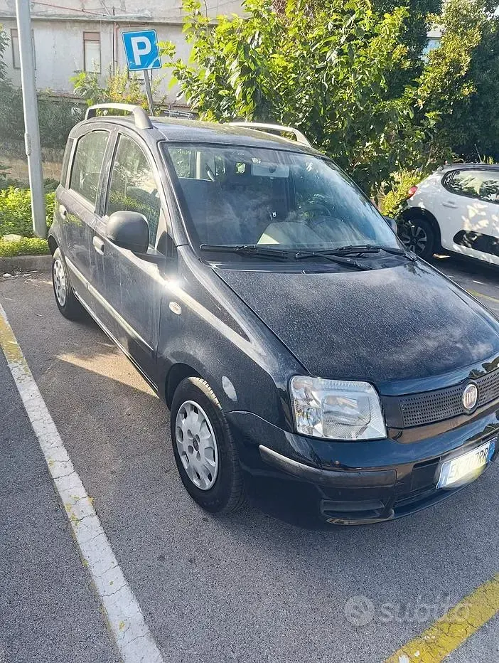 Usata Fiat Panda 69 CV (50 kW) 2011 Bluazzurro Utilitaria