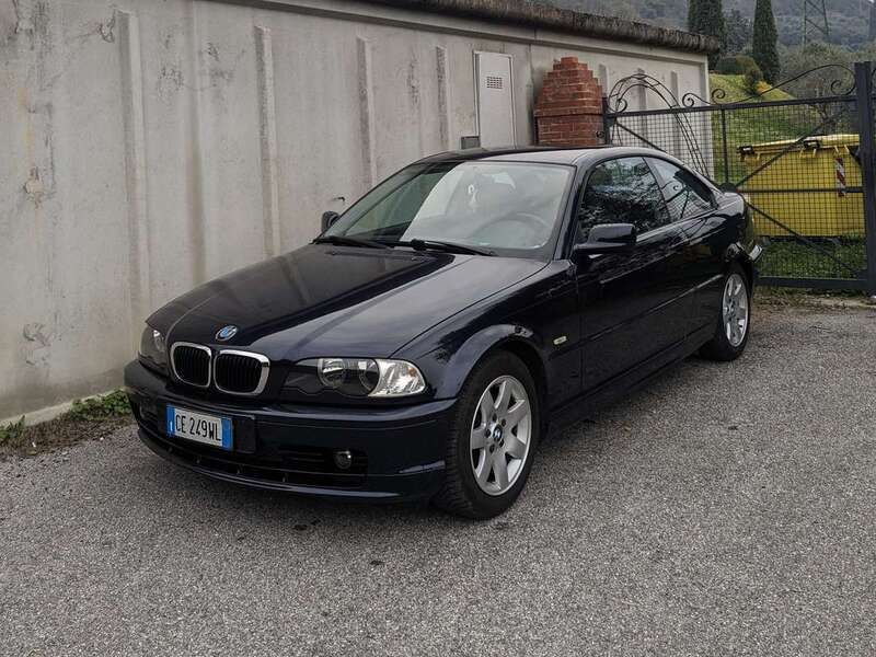 Usato 2003 BMW 318 2.0 Benzin 143 CV (8.600 €)