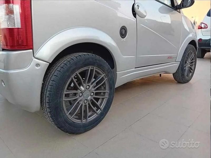 Usata Ligier X-Too 2010 Grigio Utilitaria