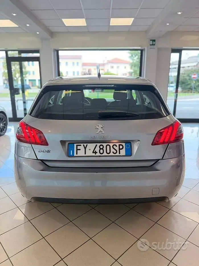 Usata Peugeot 308 Active 177 CV (130 kW) 2019 Grigio Berlina