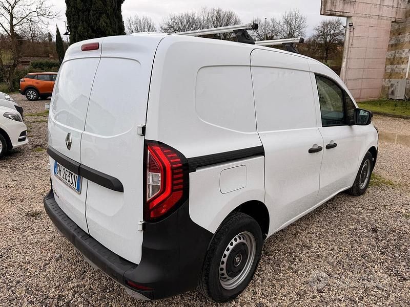 Usata Renault Kangoo 75 CV (55 kW) 2021 Bianco Monovolume