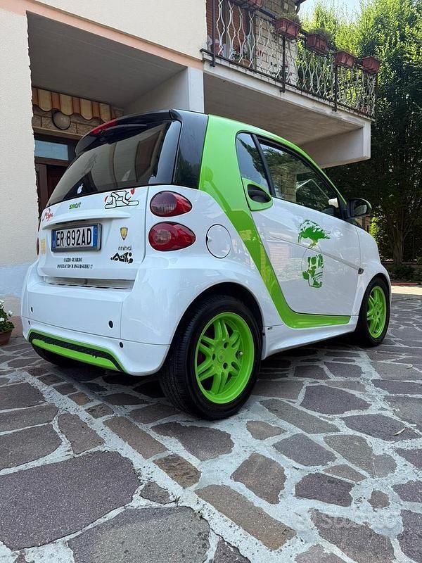 Usata Smart ForTwo Coupé 84 CV (61 kW) 2014 Utilitaria