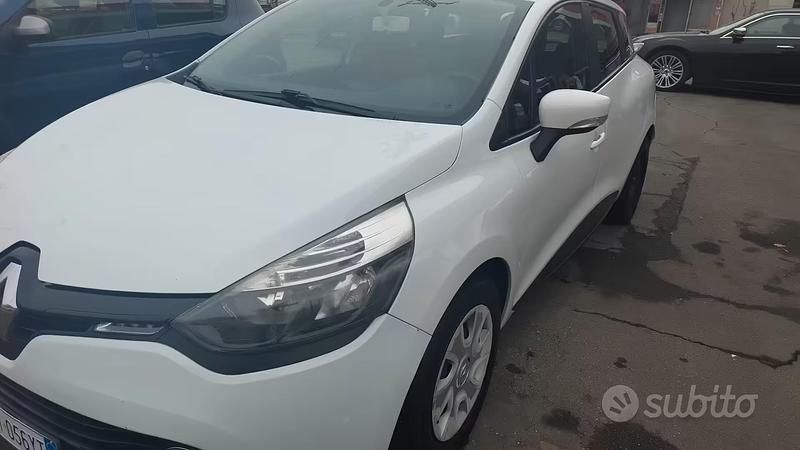 Usata Renault Clio IV 75 CV (55 kW) 2014 Bianco Berlina