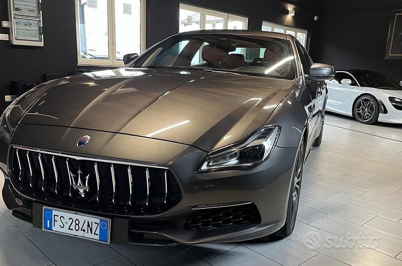 Usata Maserati Quattroporte GranLusso 431 CV (317 kW) 2018 Gray Berlina
