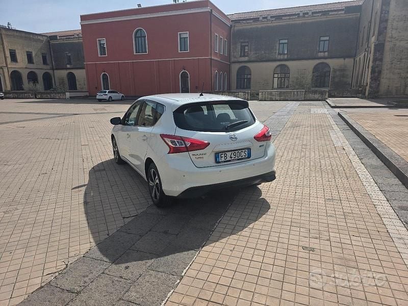 Usata Nissan Pulsar 110 CV (80 kW) 2015 Bianco Utilitaria