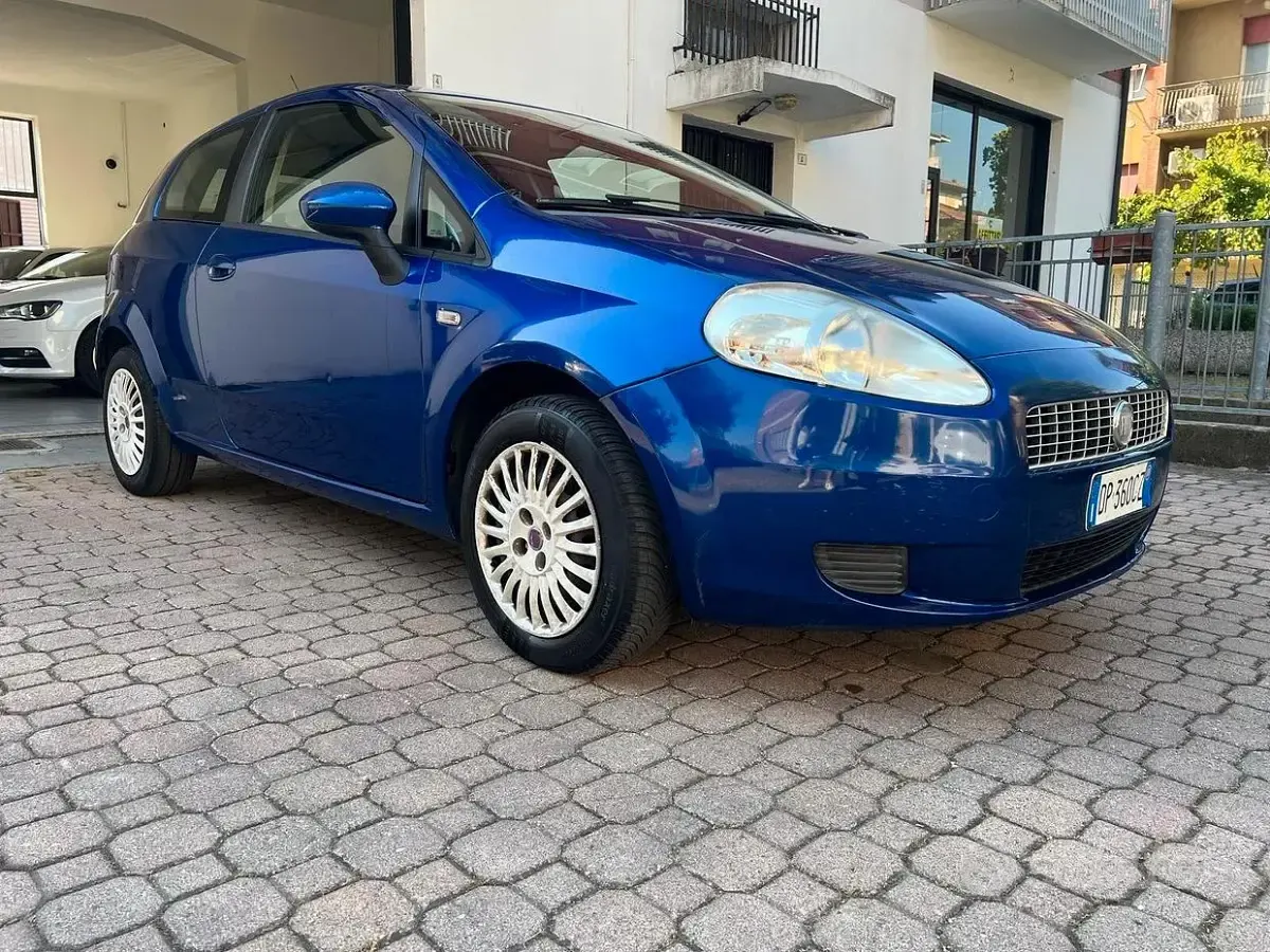 Usata Fiat Grande Punto 65 CV (47 kW) 2008 Blu Utilitaria