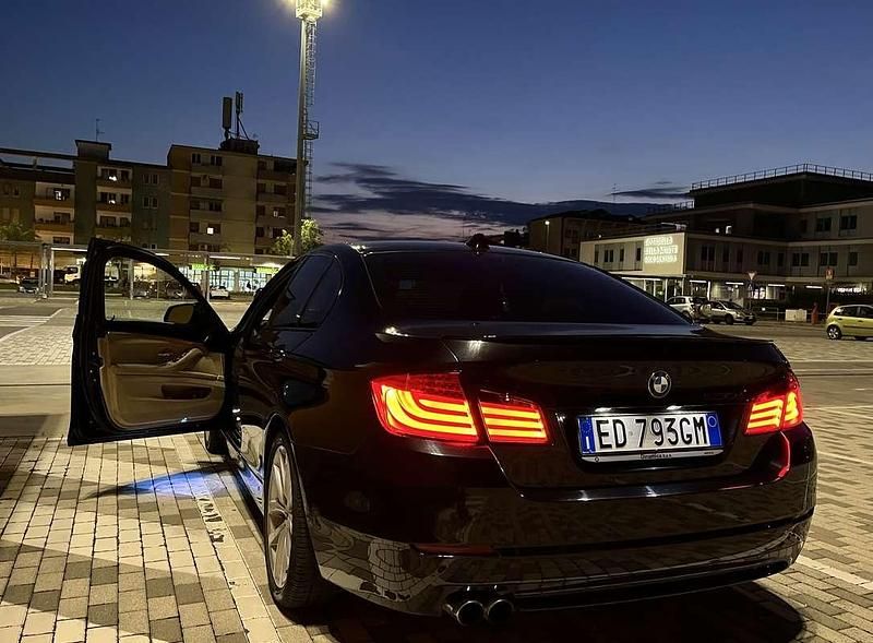 Usata BMW 530 245 CV (180 kW) 2010 Nero Berlina