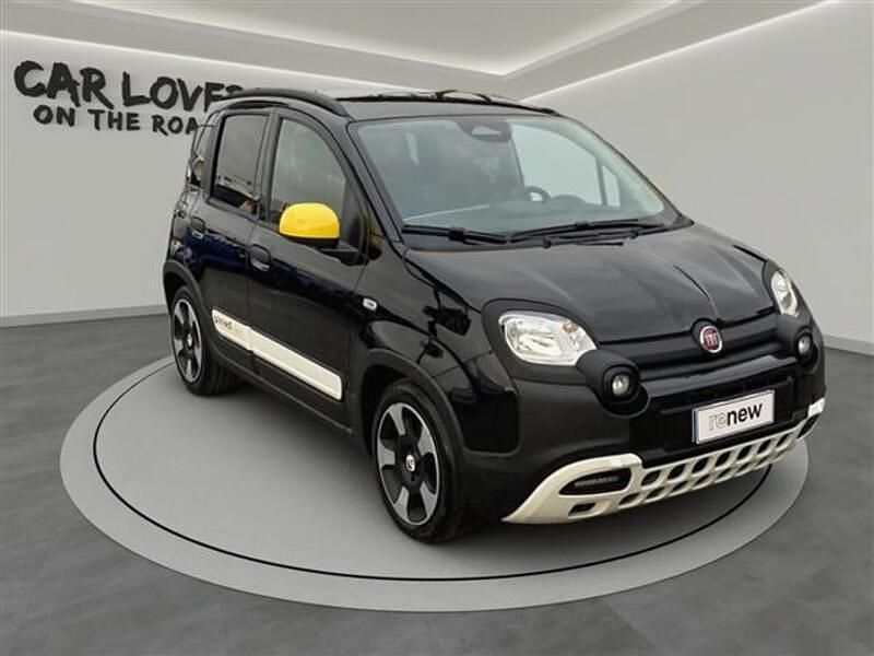 Usata Fiat Panda Cross Cross 70 CV (51 kW) 2025 Nero Utilitaria