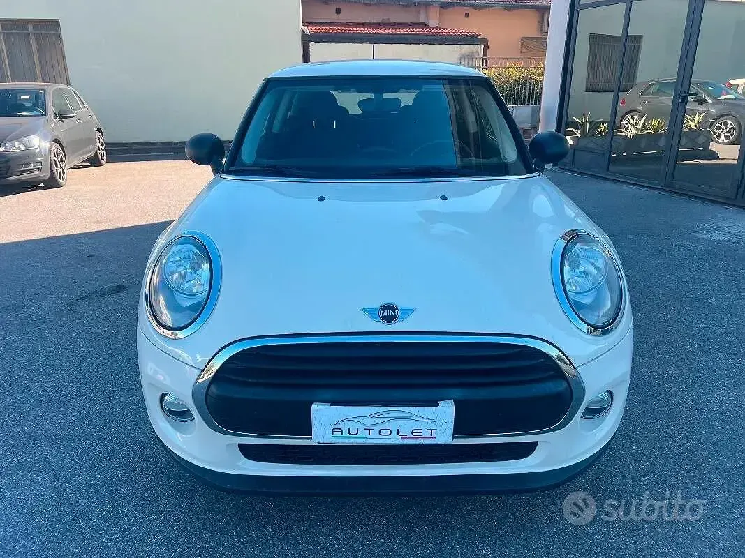 Usata Mini ONE 75 CV (55 kW) 2015 Bianco Utilitaria