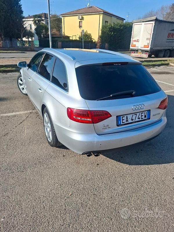Usata Audi A4 120 CV (88 kW) 2010 Grigio Station wagon