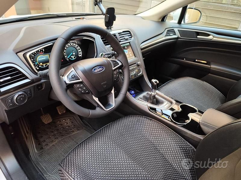 Usata Ford Mondeo Titanium 150 CV (110 kW) 2016 Bianco Berlina