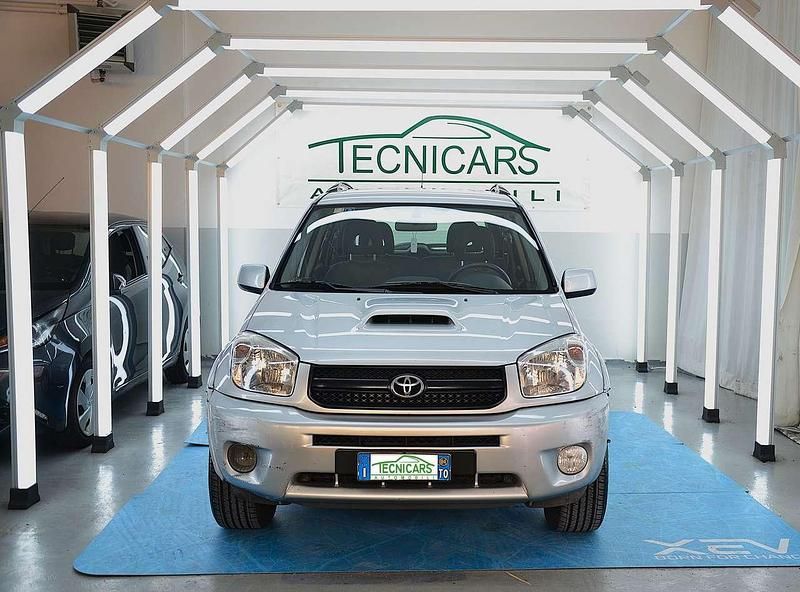Usata Toyota RAV4 Sol 116 CV (85 kW) 2004 Argento SUV