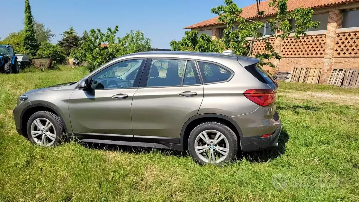 Usata BMW X1 150 CV (110 kW) 2016 Grigio SUV