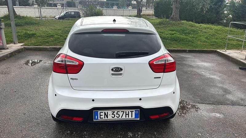 Usata Kia Rio EX 90 CV (66 kW) 2011 Berlina