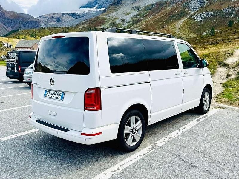 Usata VW Caravelle 150 CV (110 kW) 2019 Bianco Furgone