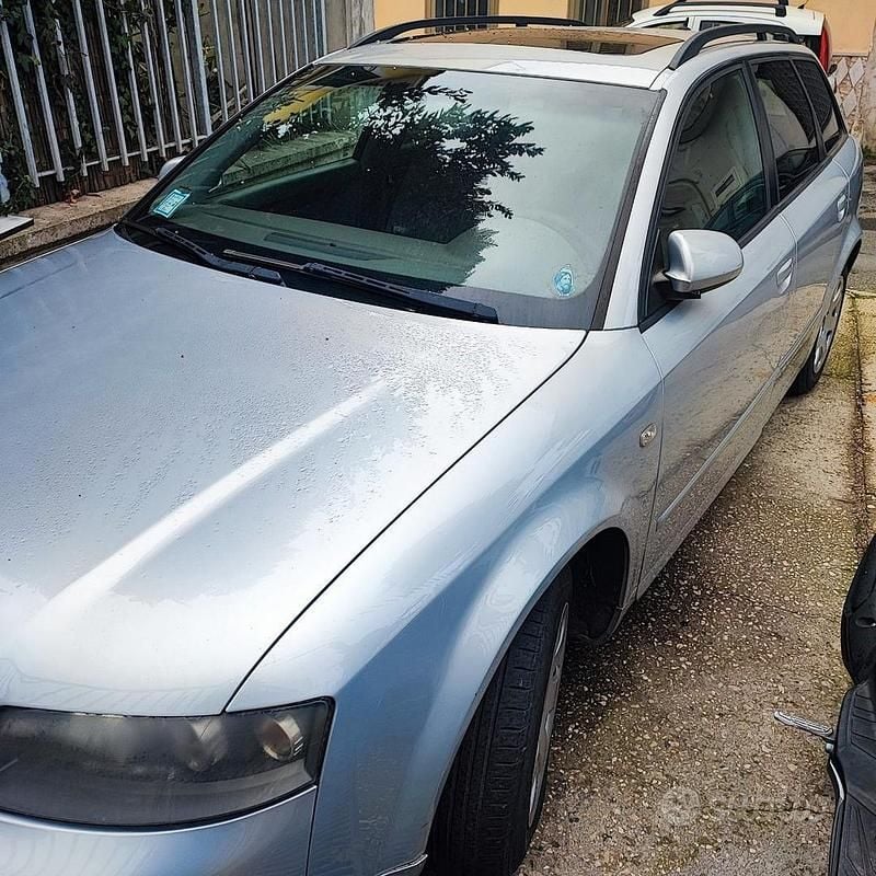 Usata Audi A4 131 CV (96 kW) 2004 Grigio Station wagon