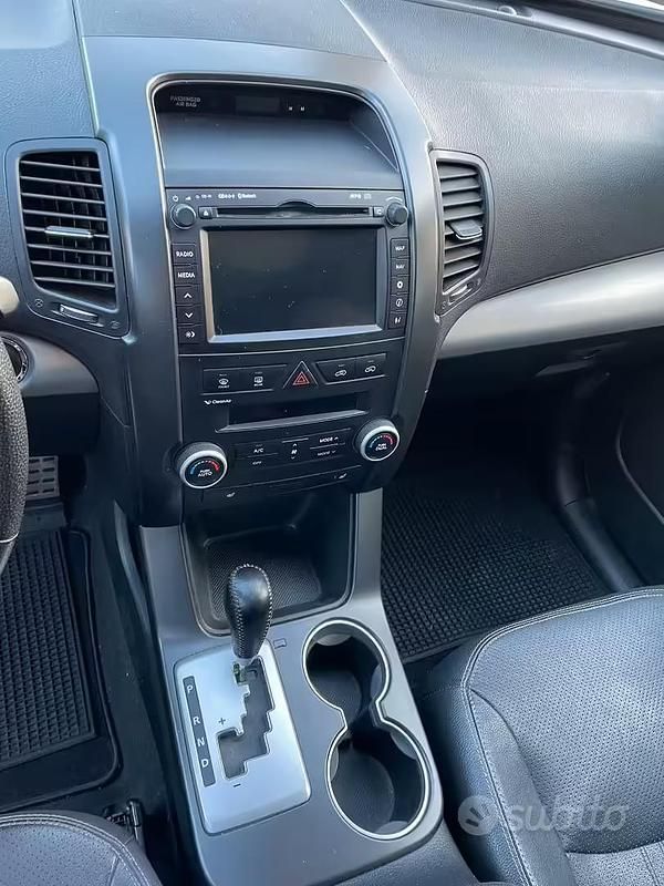 Usata Kia Sorento 197 CV (144 kW) 2012 Bianco SUV