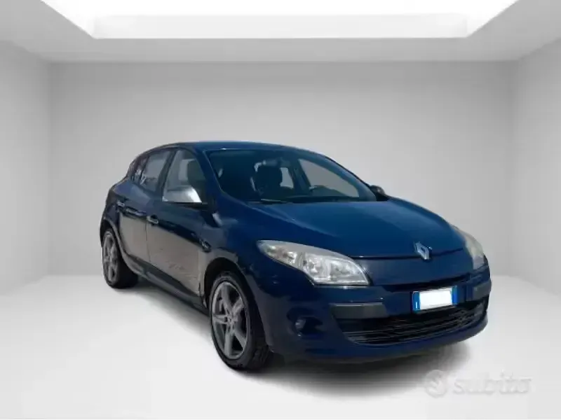 Usata Renault Mégane Dynamique 110 CV (80 kW) 2010 Blu Berlina