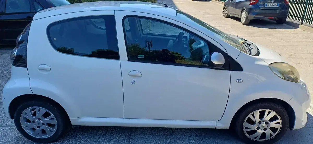 Usata Citroën C1 Style 68 CV (50 kW) 2010 Utilitaria
