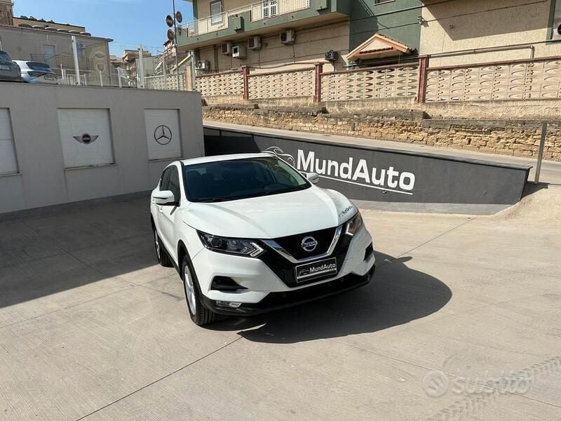 Bianco Usata 2018 Nissan Qashqai Acenta SUV | 16.300 € (Molto cara) - Immagine 1/4
