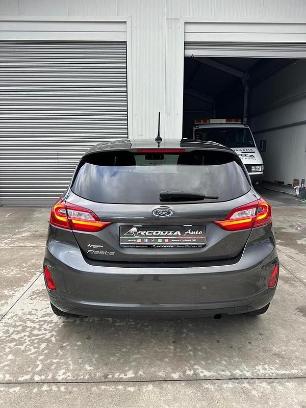 Usata Ford Fiesta Vignale 86 CV (63 kW) 2019 Grigio Utilitaria