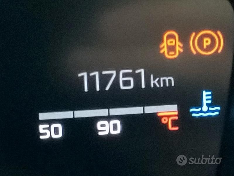 Usata Peugeot 2008 2024 Grigio SUV