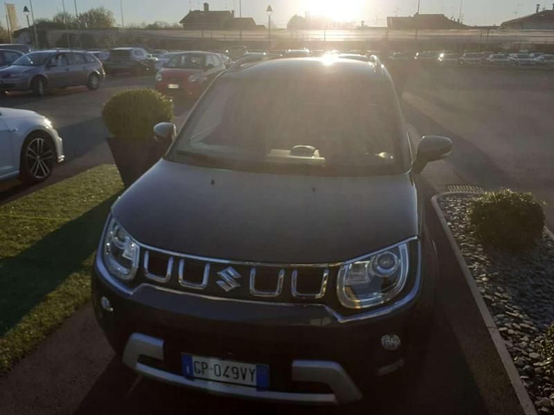 Usata Suzuki Ignis 83 CV (61 kW) 2023 Grigio SUV