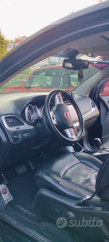 Usata Fiat Freemont 170 CV (125 kW) 2015 Nero SUV