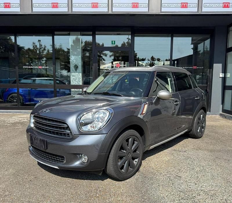 Usata Mini Park Lane Countryman 111 CV (81 kW) 2017 Grigio SUV